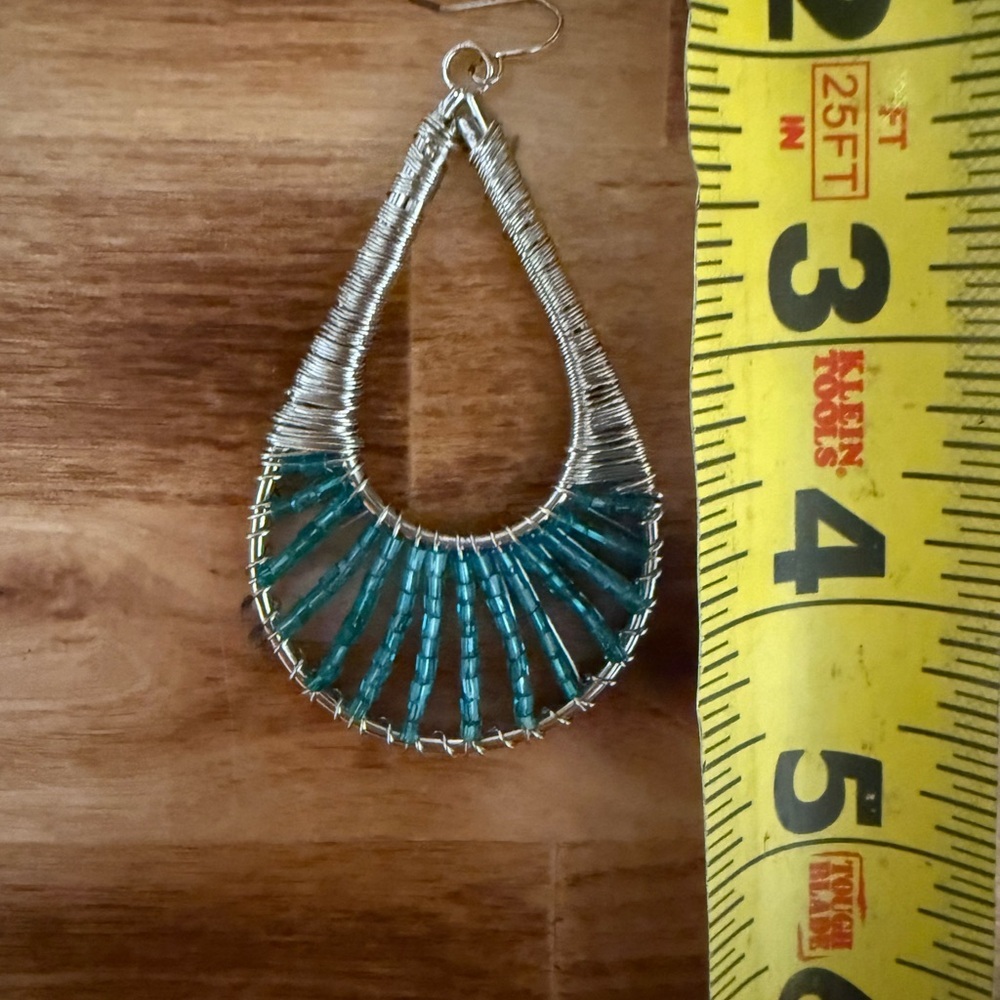 Elegant Silver and Blue Beaded Teardrop Earrings - Picture 3 of 4
